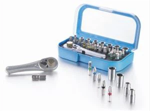 30 db-os foglalat és bit szerszámkészlet