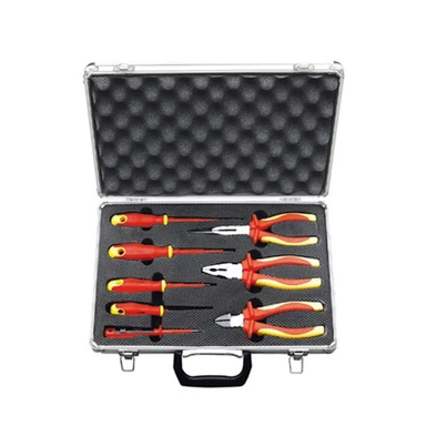 VDE csavarhúzó fogó készlet